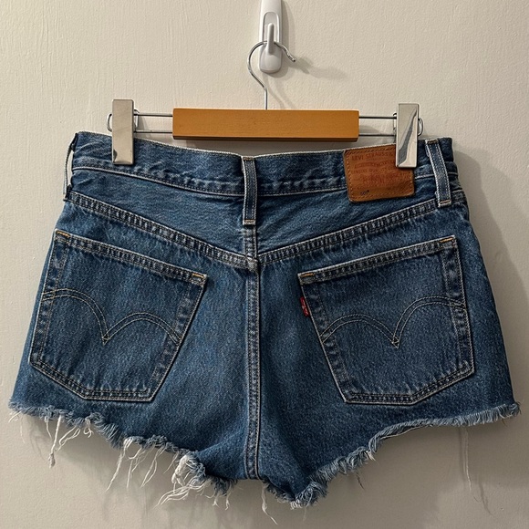 Levi’s 501 shorts - Picture 2 of 3